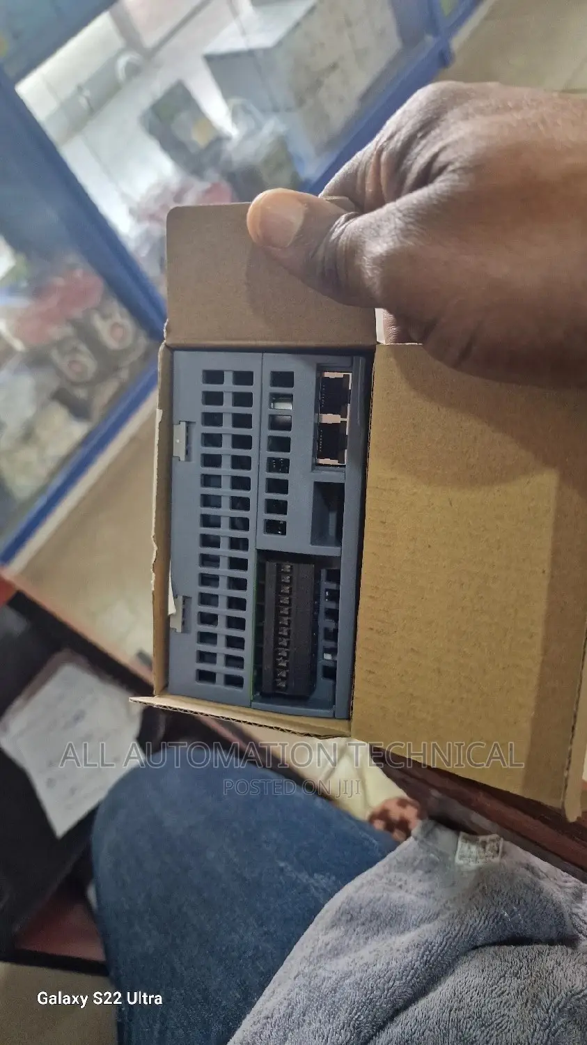 Siemens CPU 1215C - 6es7215-1ag40-0xb0