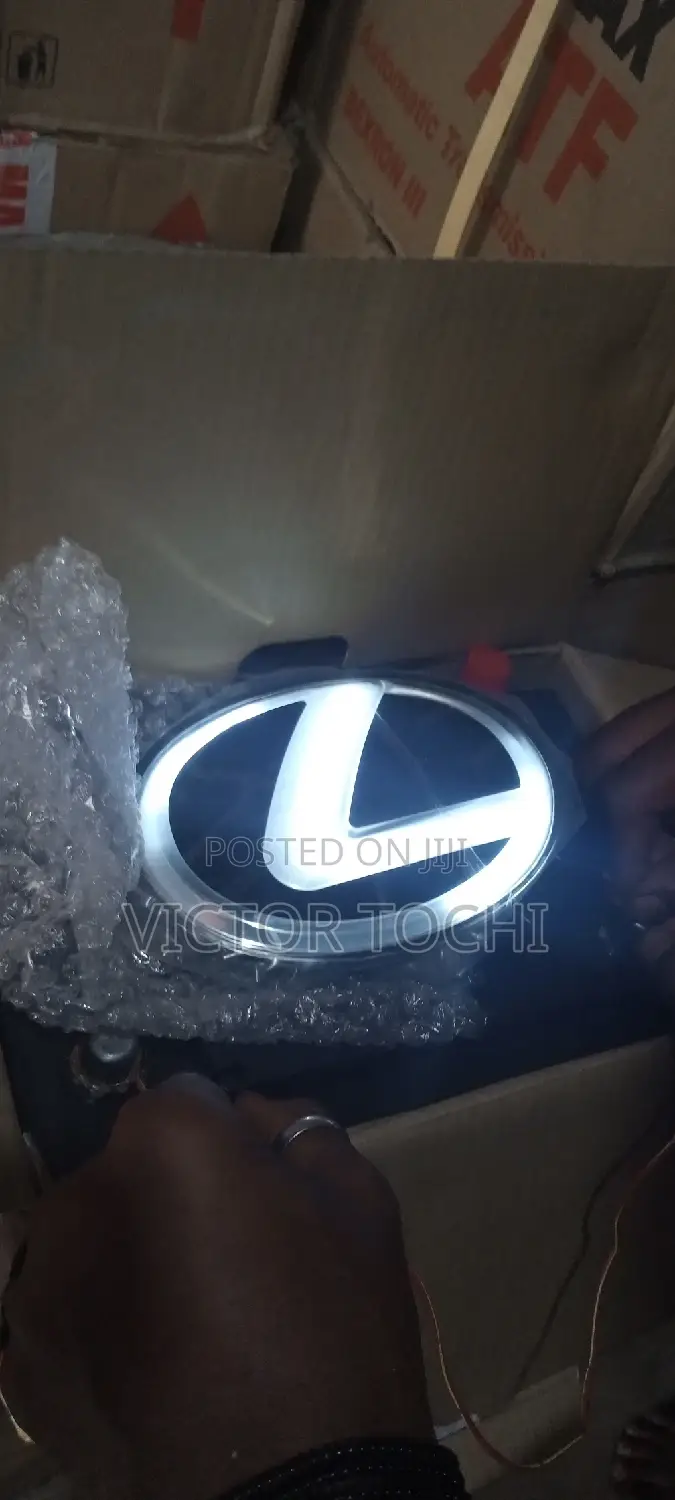 Lexus Upgrade Led Glass Front Logo