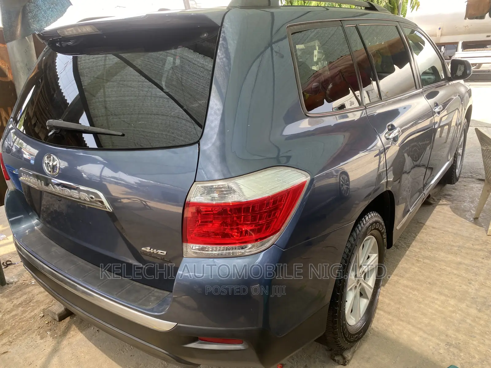 Toyota Highlander 3.5L 4WD 2013 Blue