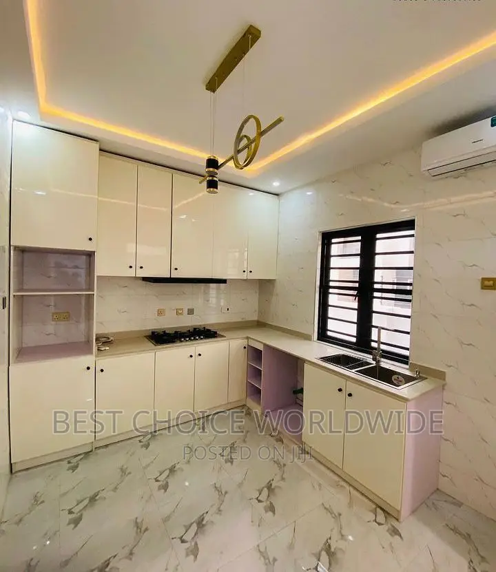 4bdrm Duplex in Carlton Gate Estate, Ibadan for rent