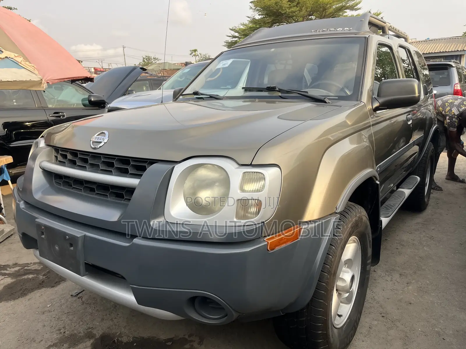 Nissan Xterra 2004 Gray