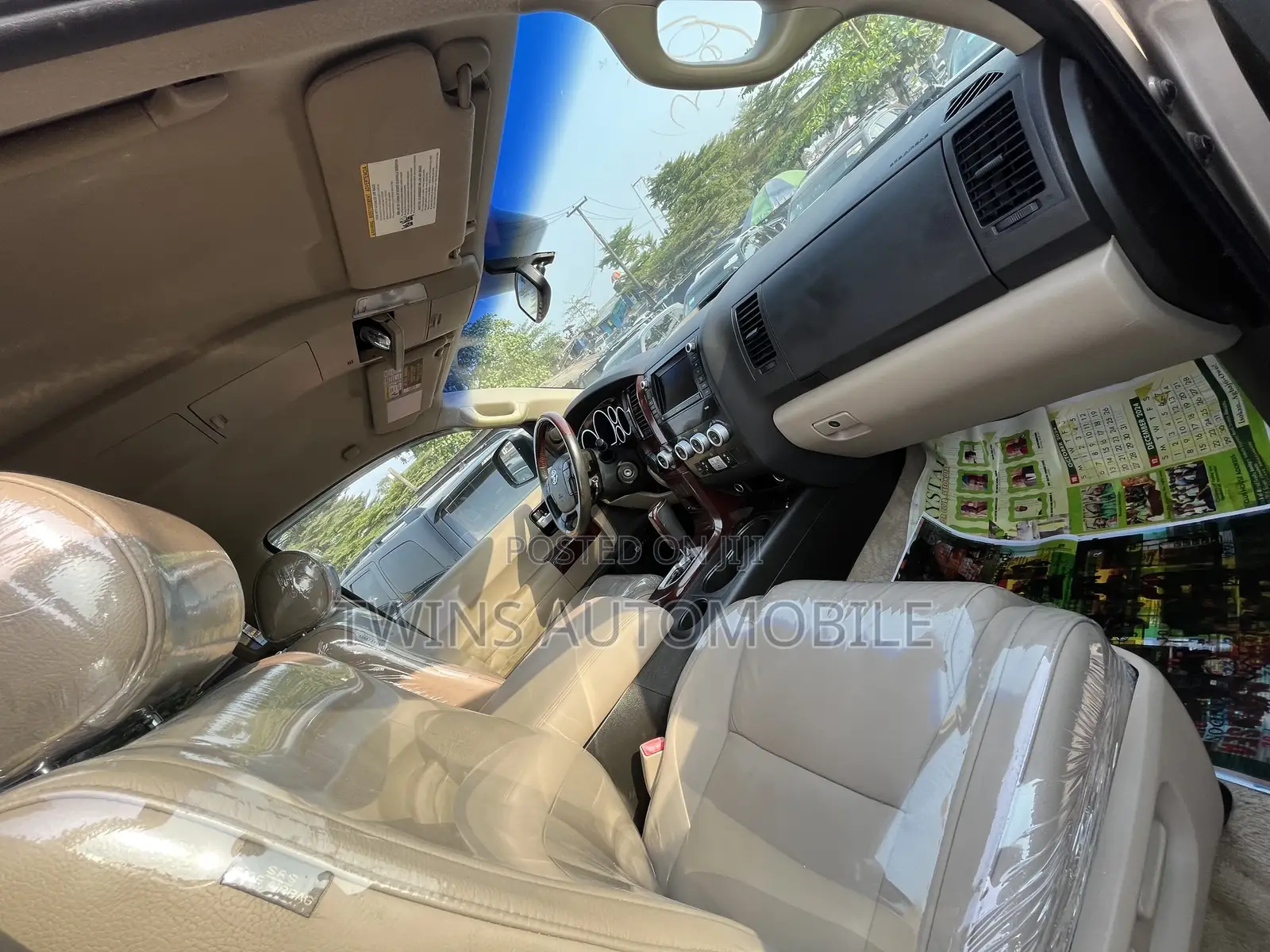 Toyota Sequoia 2011 Gold