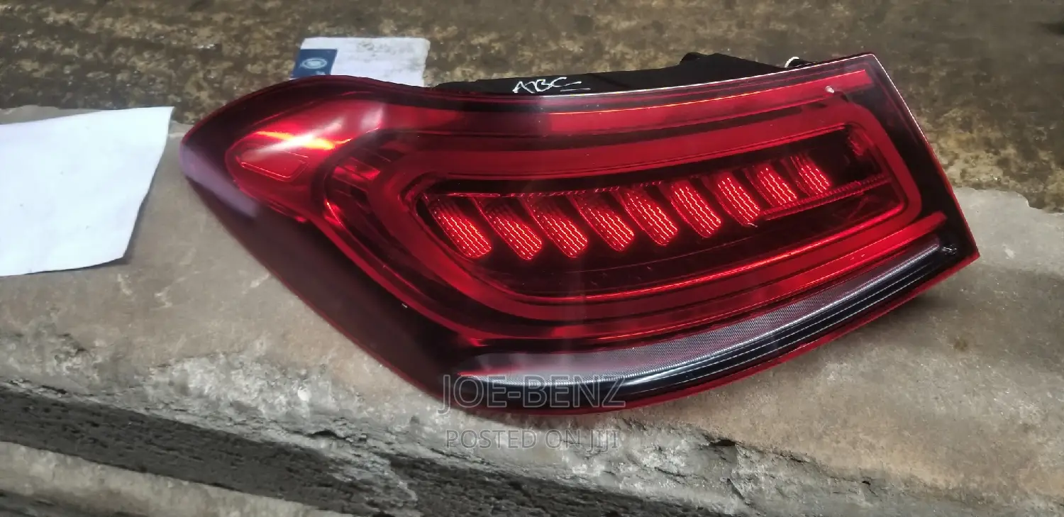 GLE63 (167) AMG Coupe 2023 Left Side Backlight