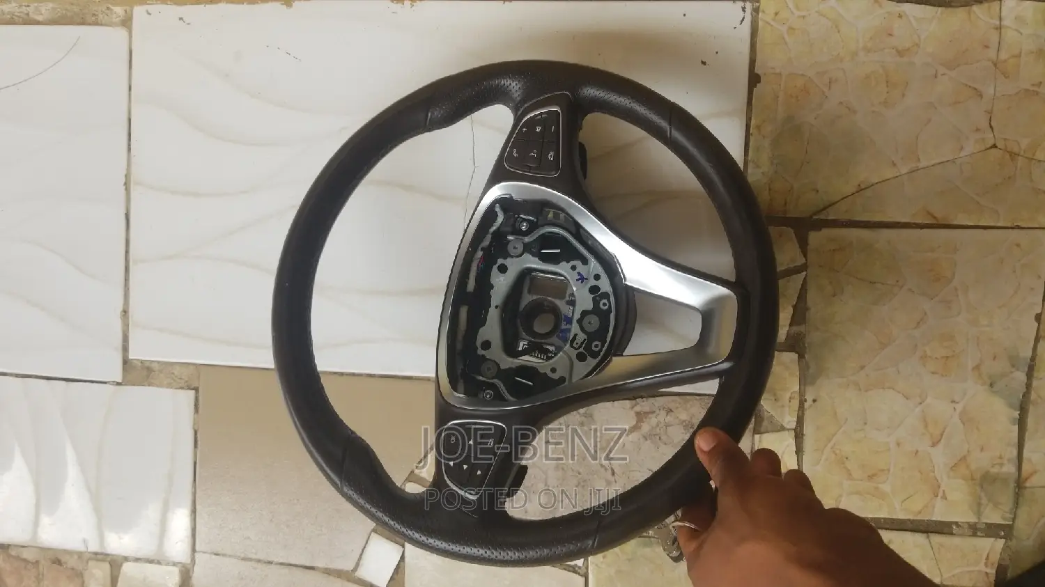 GLE350 2018 Brown Colour Steering Wheel