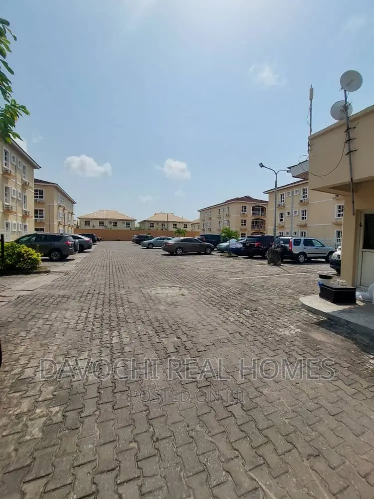 Furnished 3bdrm Apartment in Chevron Drive, Lekki for rent