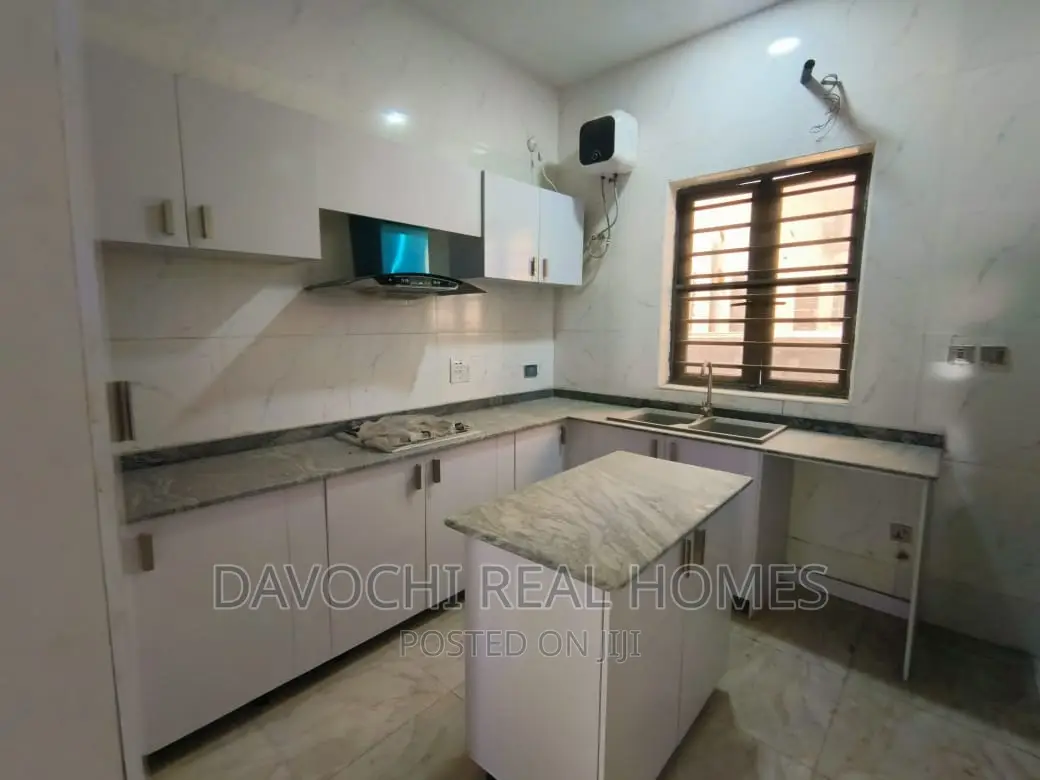 4bdrm Duplex in Ikota, Lekki for rent