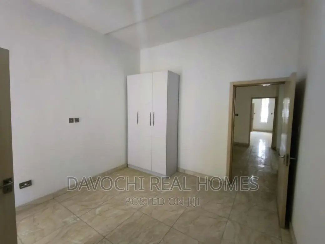 4bdrm Duplex in Ikota, Lekki for rent