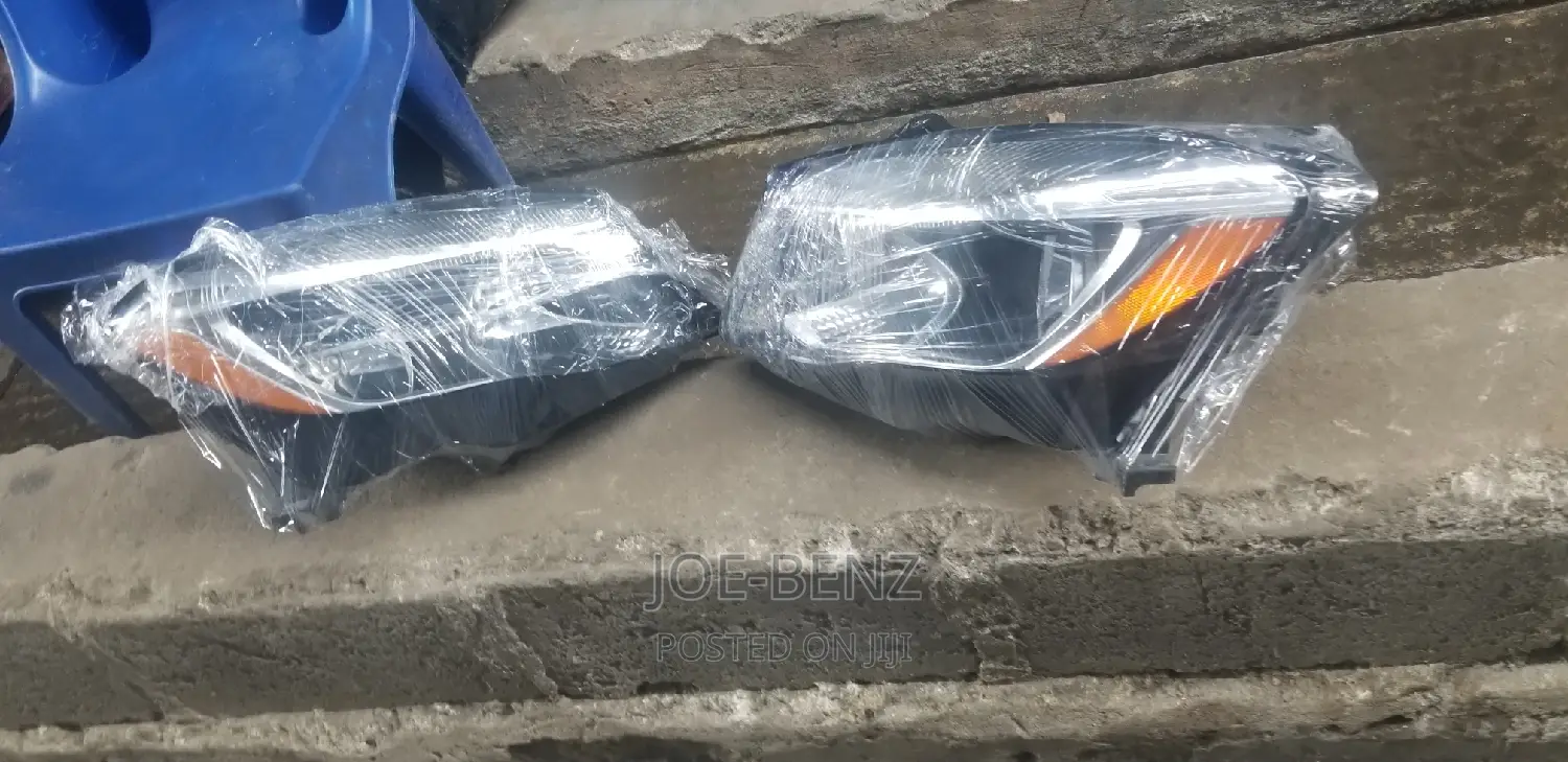 GLA250 Set of Non LED Headlights American