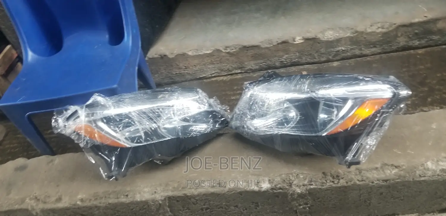 GLA250 Set of Non LED Headlights American