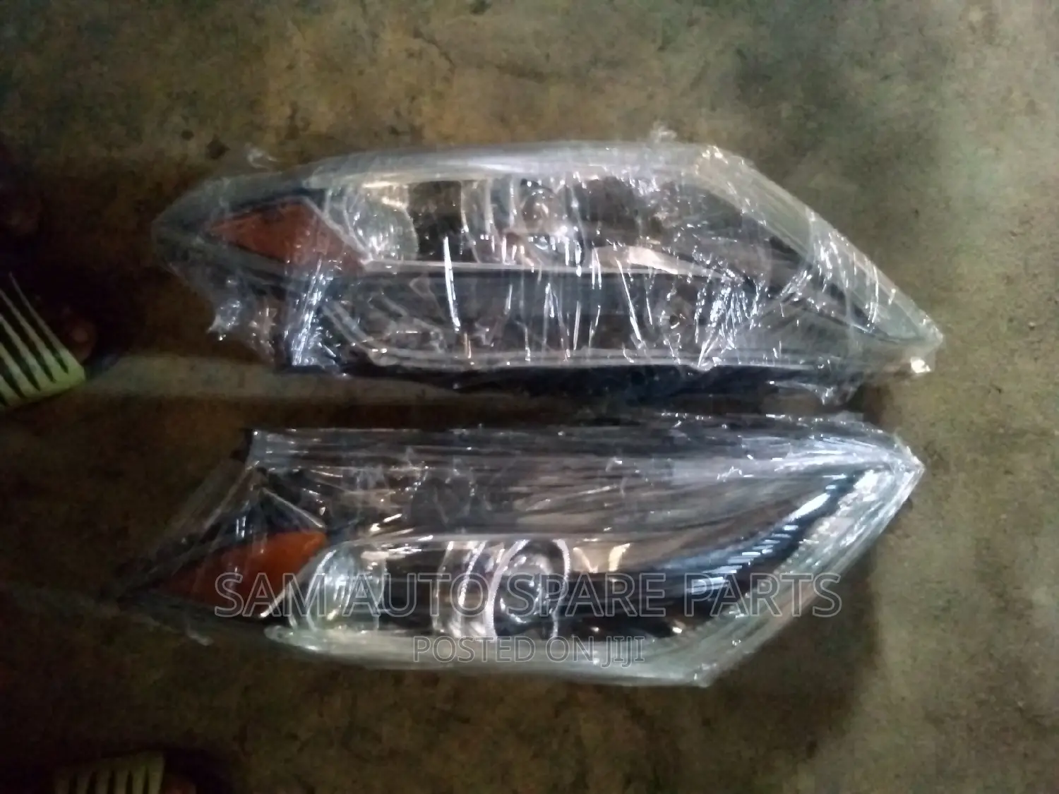 Toyota Venza Headlamp 2015 Model