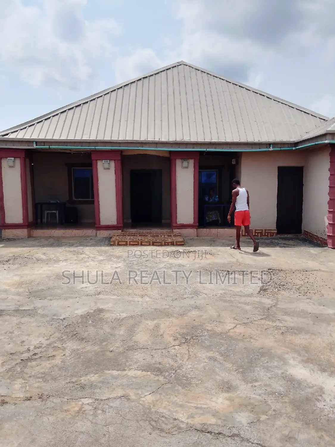 Furnished 10bdrm House in Agbara-Igbesan for sale