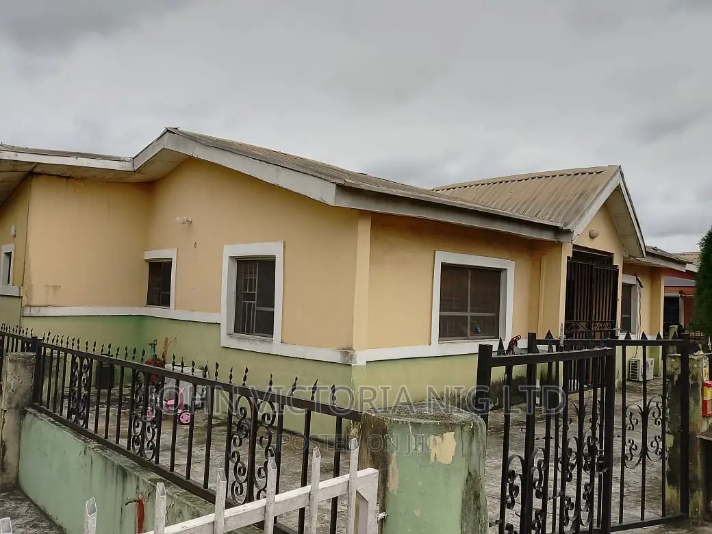 4bdrm Bungalow in Diamond Estate, Iseri Olofin for sale