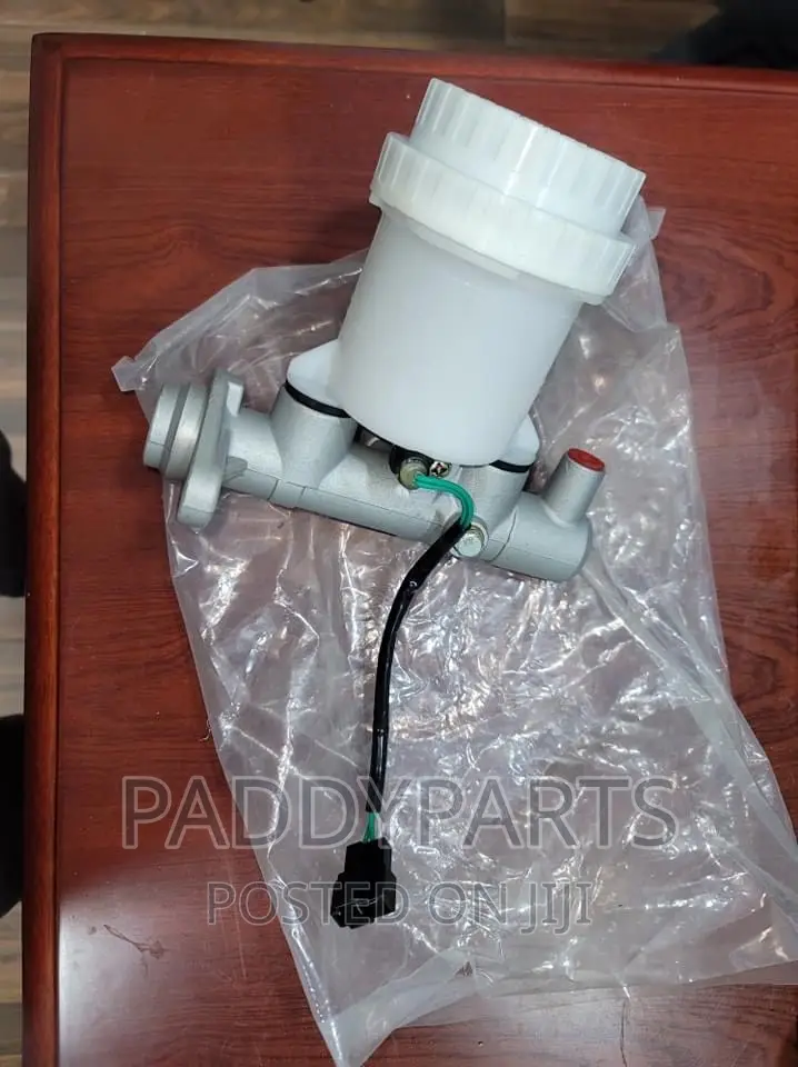 Mitsubishi Pajero Brake Master Cylinder