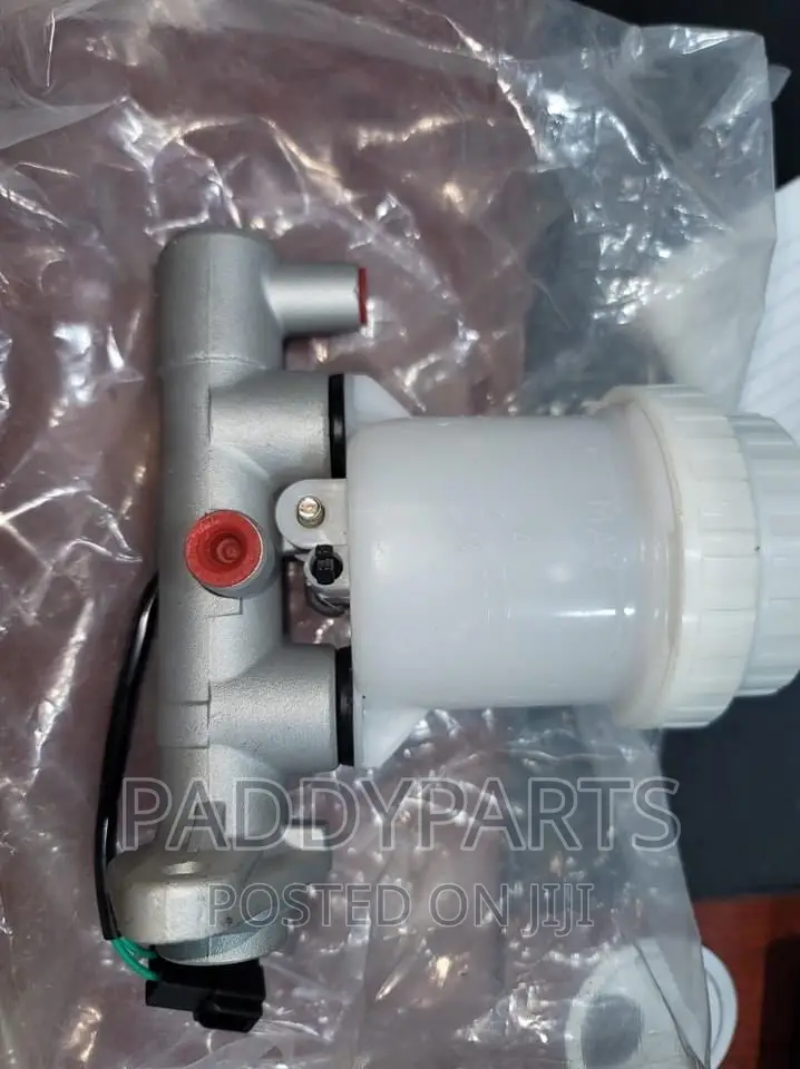 Mitsubishi Pajero Brake Master Cylinder
