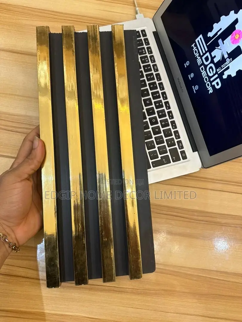 Fluted Wpc Panel Gold Black