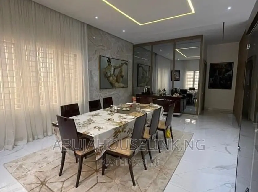 Furnished 5bdrm Duplex in Guzape Main Abuja for sale