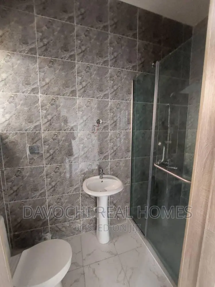 4bdrm Duplex in Ikota Villa Estate, Lekki for rent