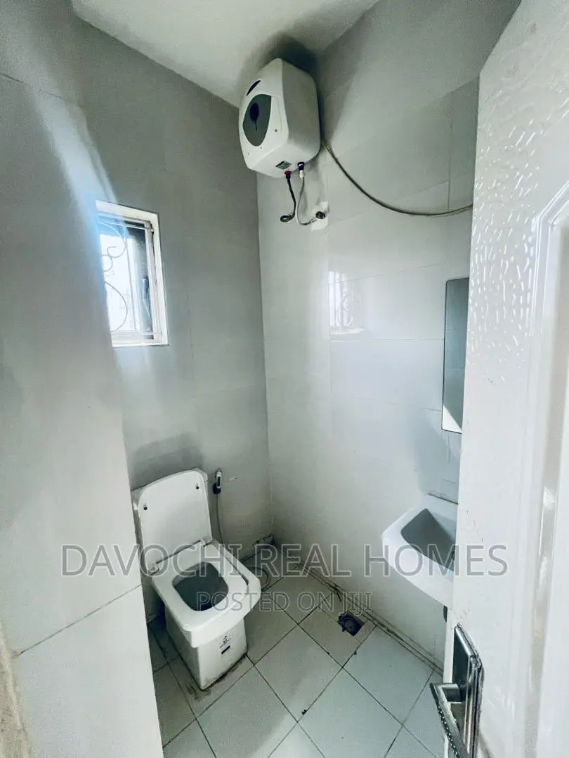 2bdrm Duplex in Ikota Villa, Lekki for rent