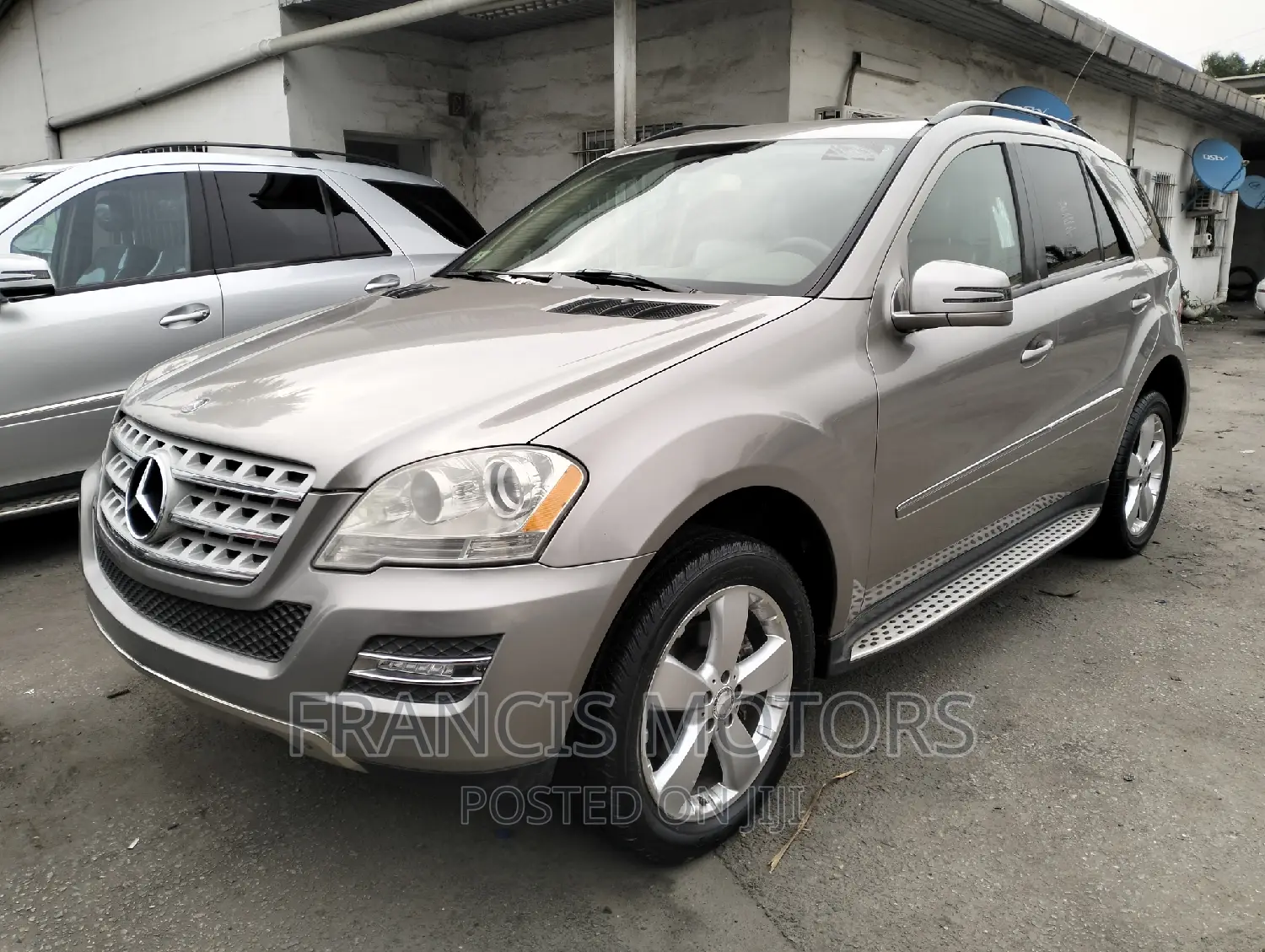 Mercedes-Benz M Class ML 350 4x2 2011 Gray