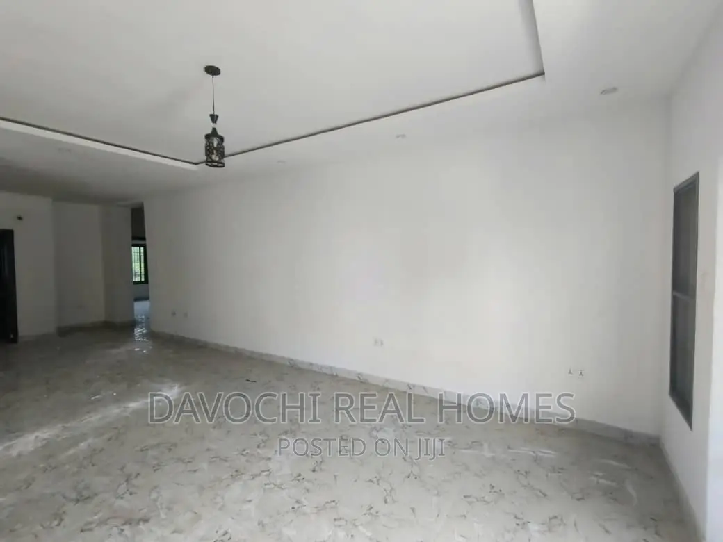 2bdrm Apartment in Chevron, Lekki for rent