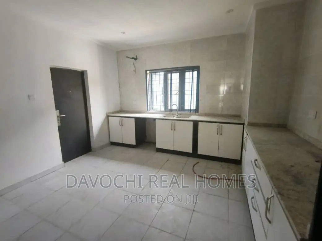 2bdrm Apartment in Chevron, Lekki for rent