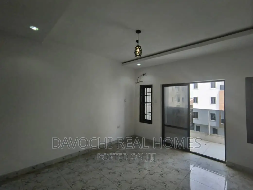 3bdrm Apartment in Chevron Second Toll, Lekki for rent