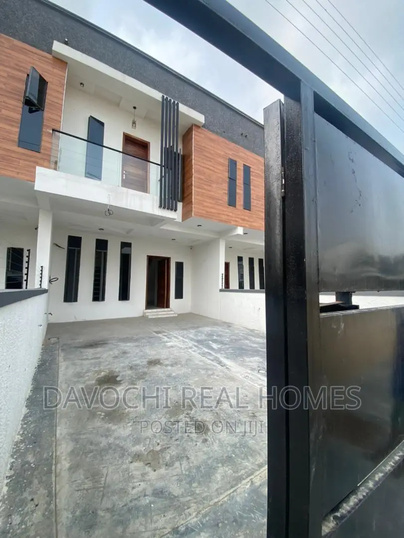 4bdrm Duplex in Lekky Country Home, Lekki for sale