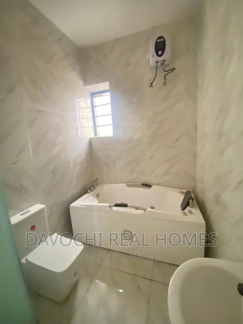 4bdrm Duplex in Lekky Country Home, Lekki for sale