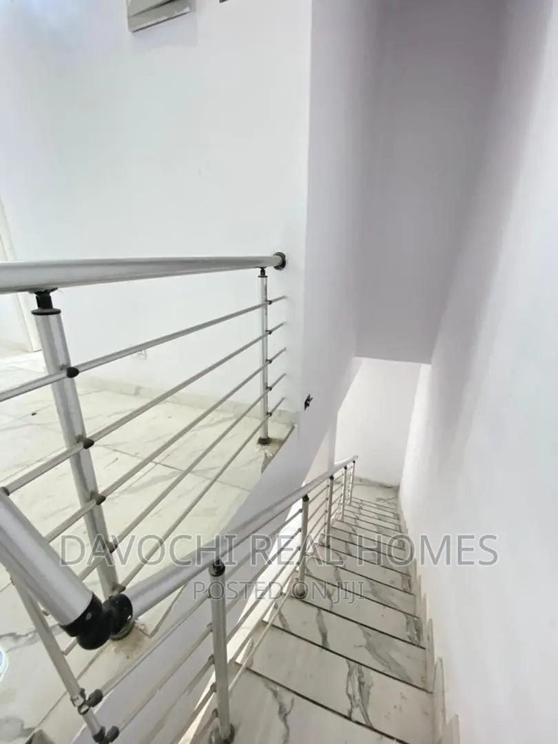 4bdrm Duplex in By Chevron Second, Lekki for sale
