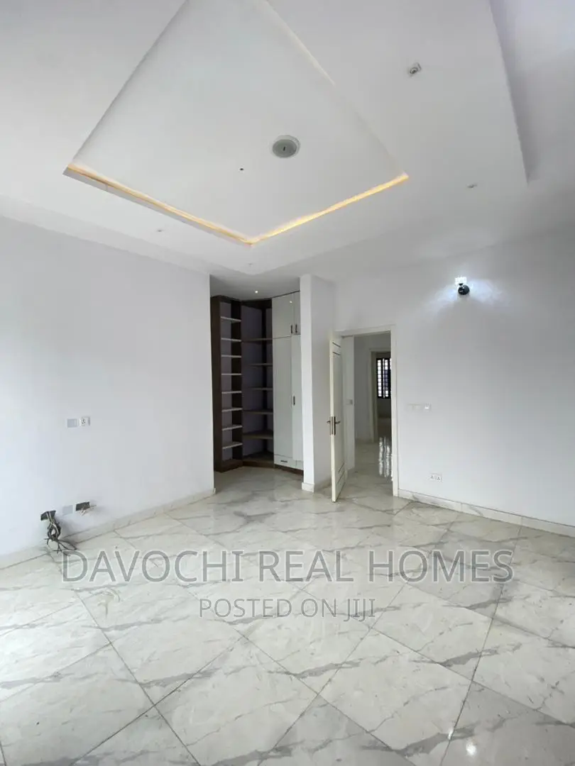 4bdrm Duplex in By Chevron Second, Lekki for sale