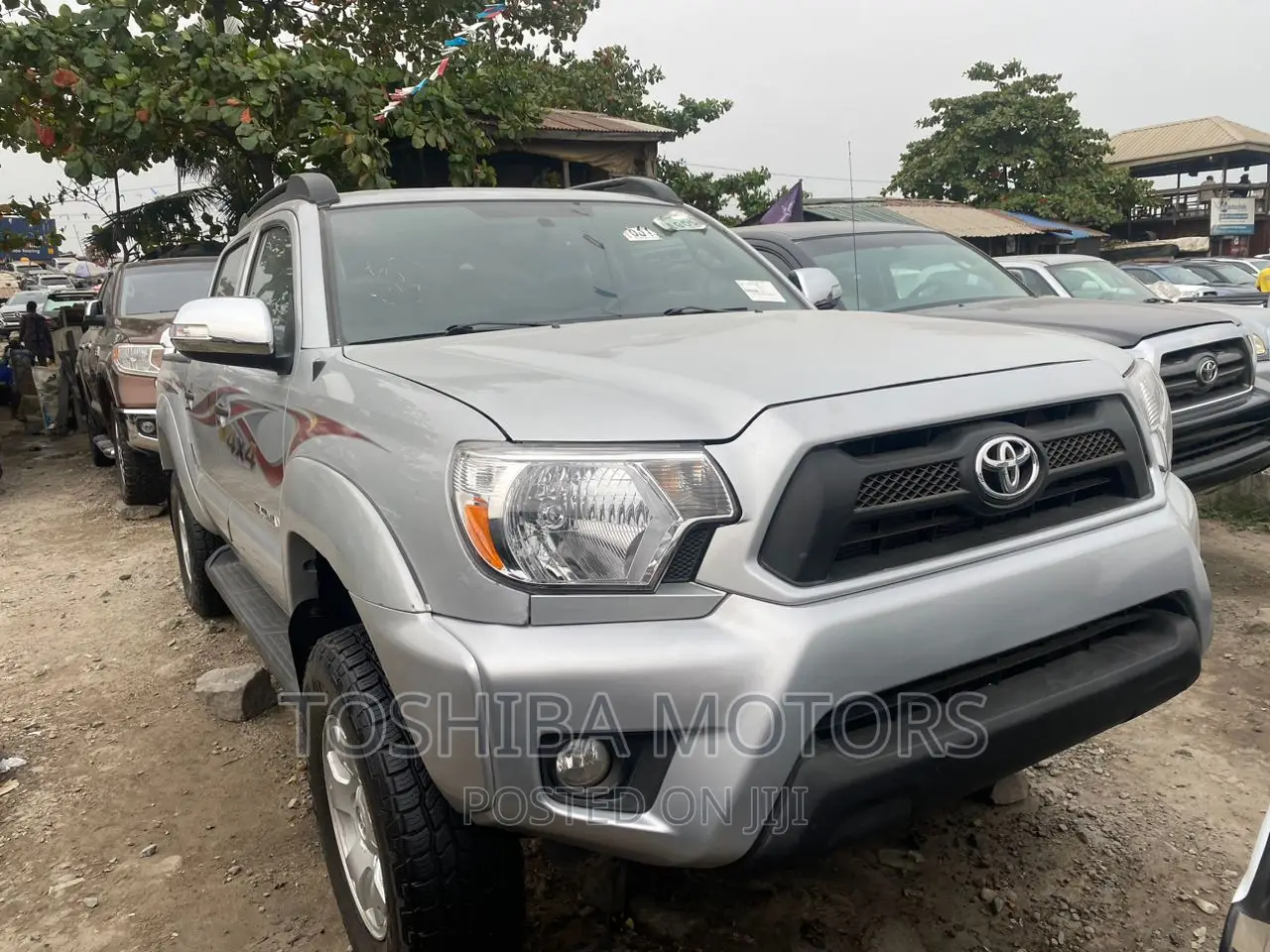 Toyota Tacoma 2013 Silver