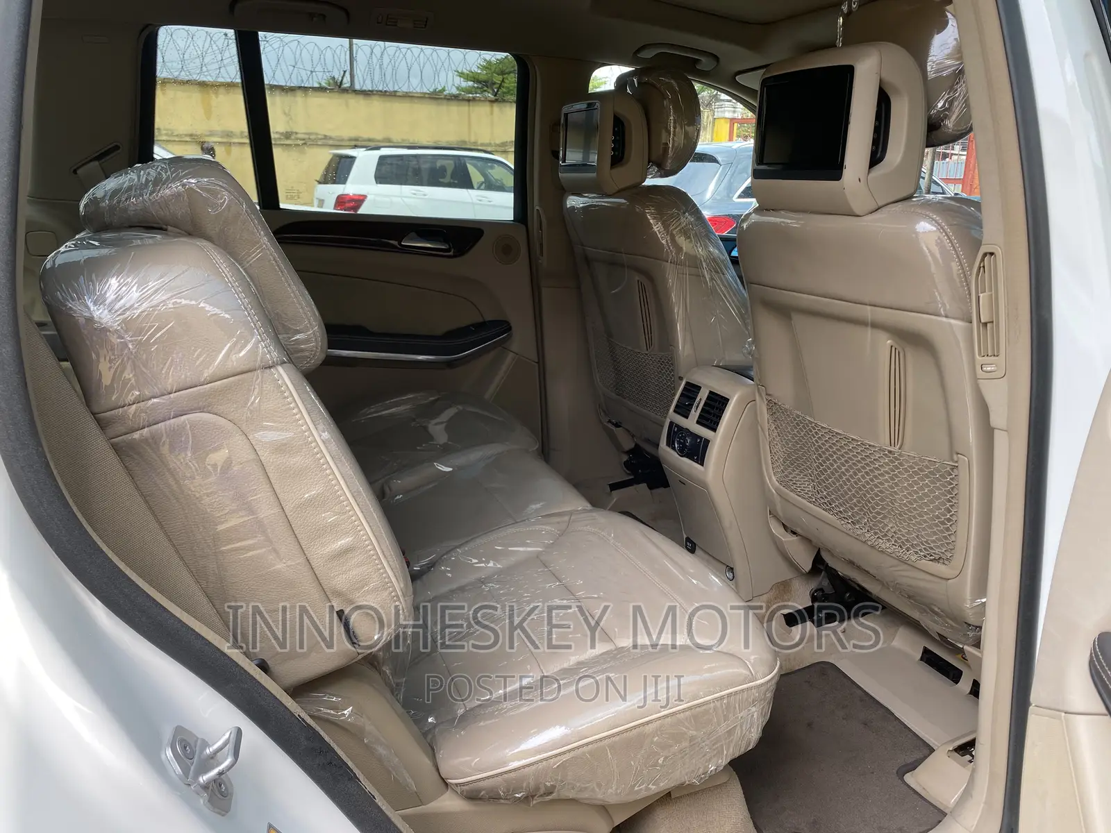 Mercedes-Benz GL-Class GL 550 2013 White