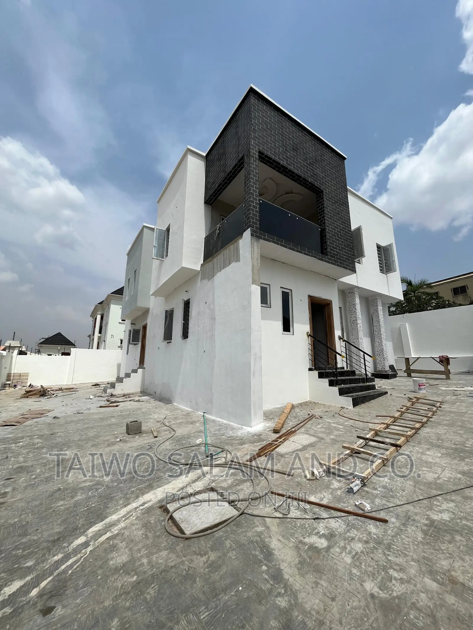 4bdrm Duplex in Rind Road for sale