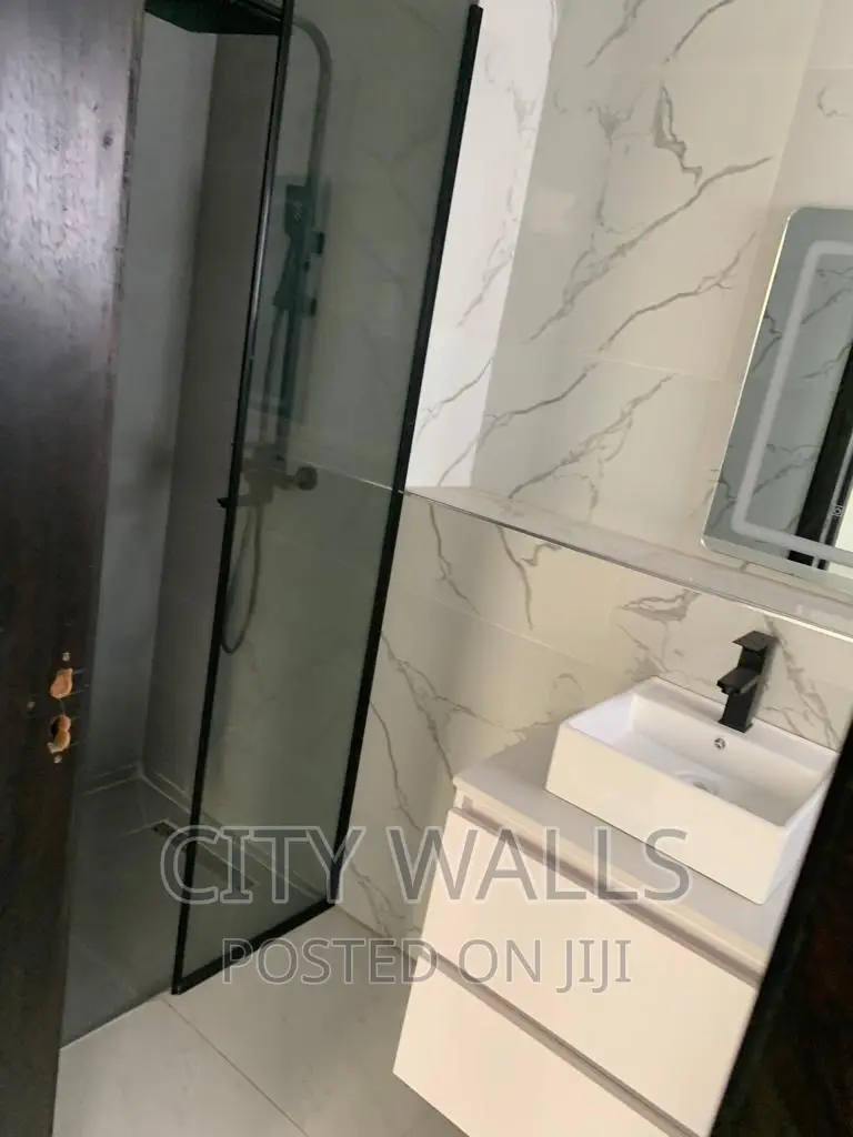4bdrm Townhouse / Terrace in Lekki Phase 1 for rent