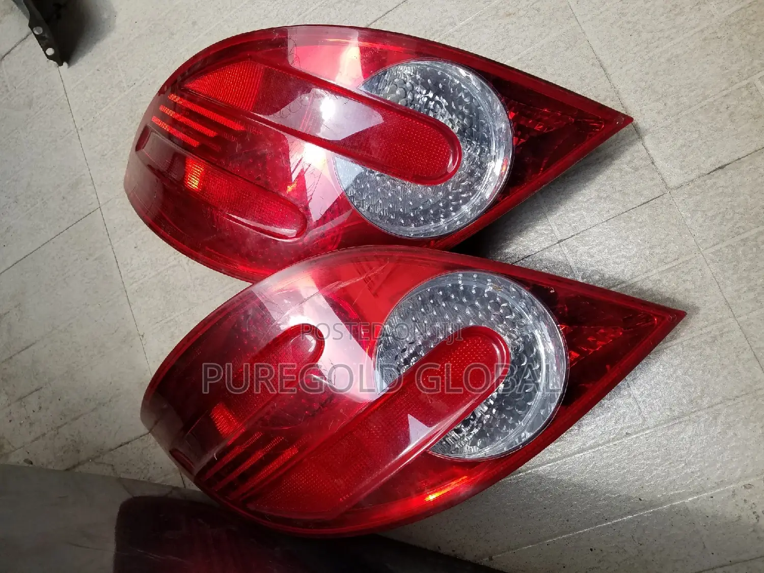 Mercedes Rclass Rear Lights Available