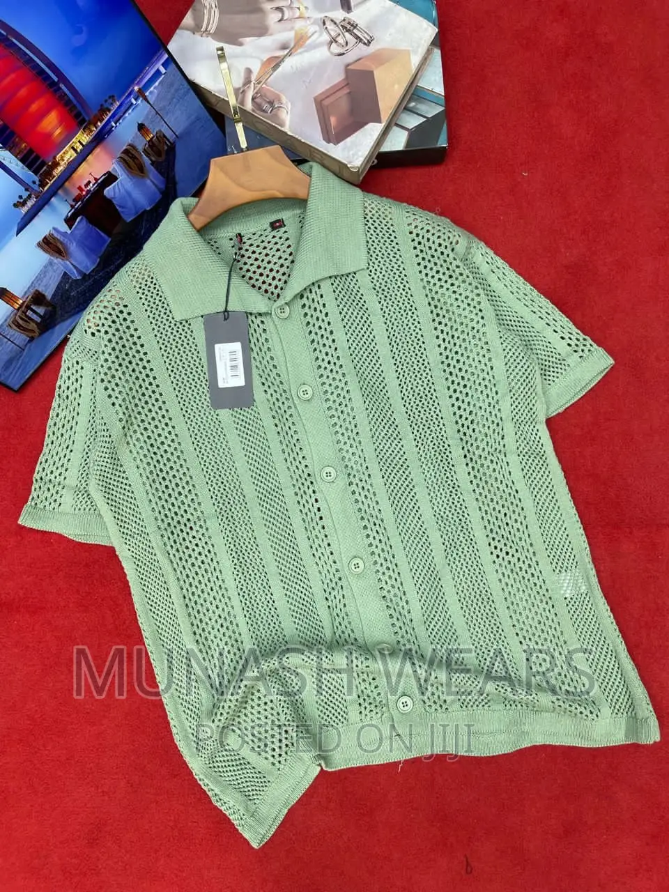Classic Shortsleeved Shirt