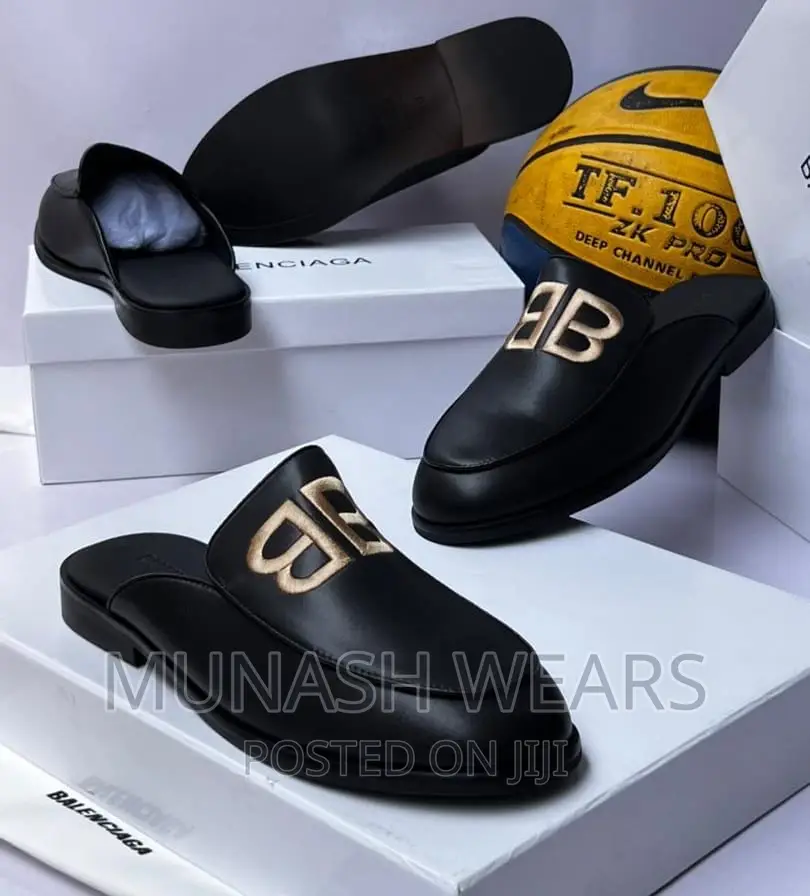 BALENCIAGA Leather Half Shoe