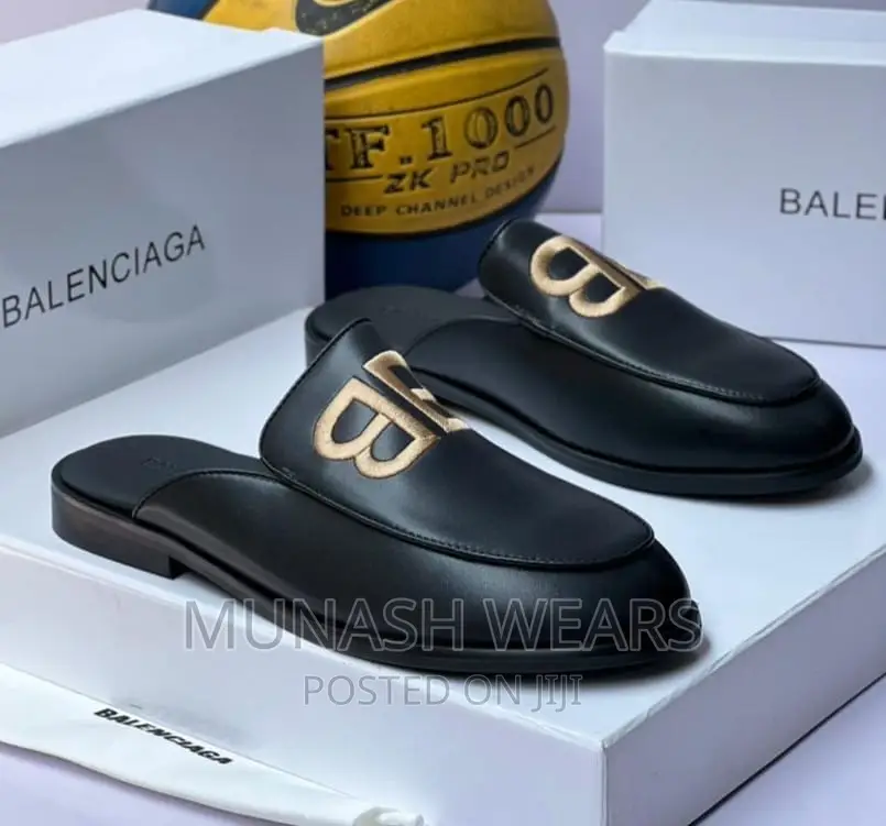 BALENCIAGA Leather Half Shoe