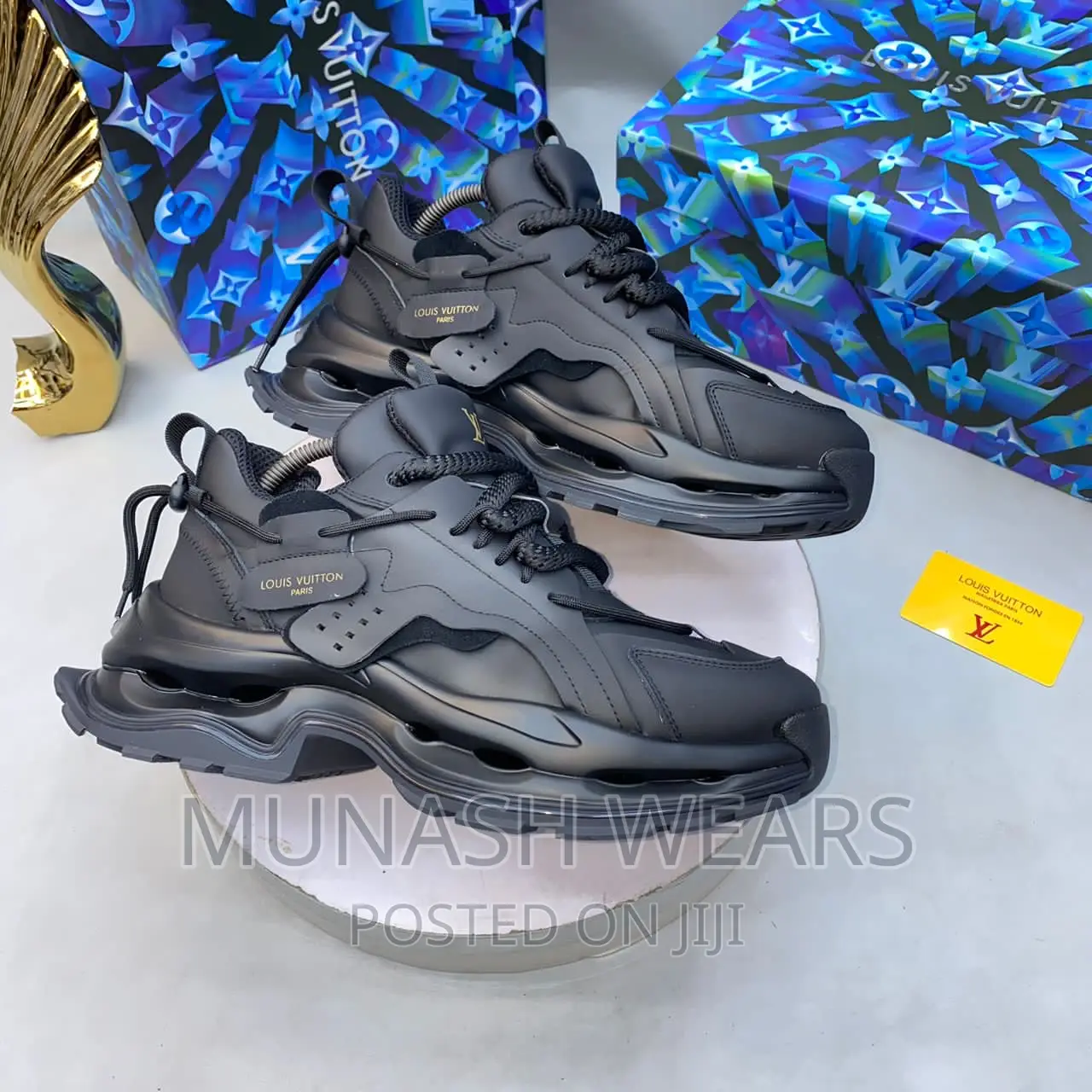 Luxury Louis Vuitton Big Sole Sneakers
