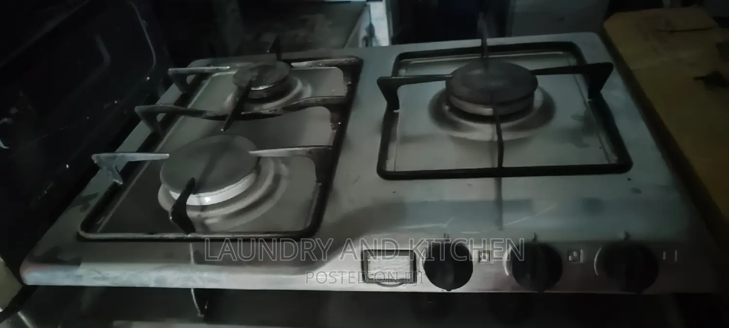 3 Burner Gas Cooker With Stainless Steel Body