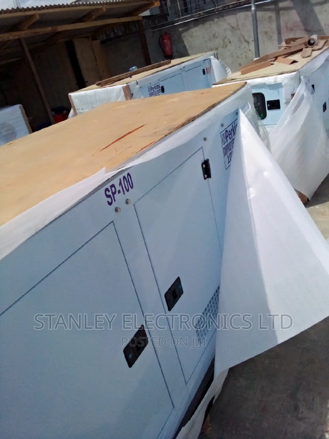 100kva Perkins Soundproof Generator 100%Copper
