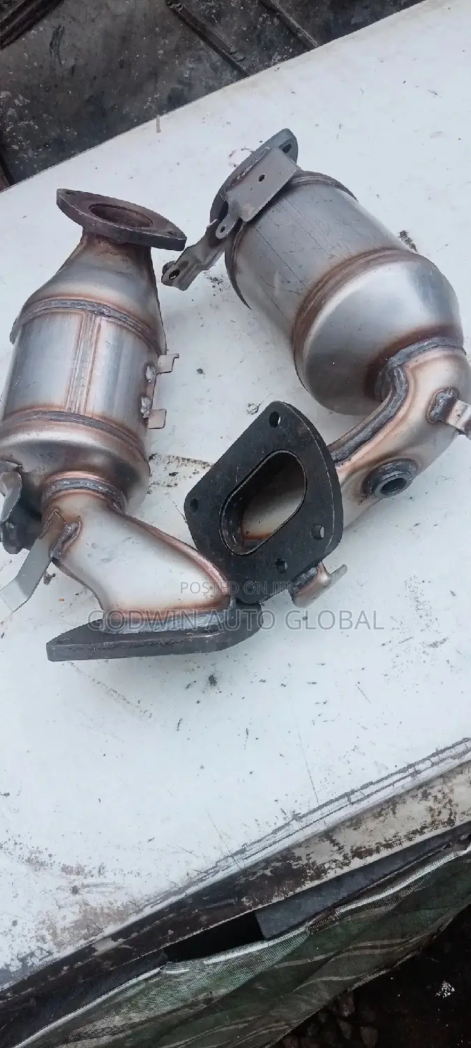 Catalyst Converter Lexus 350 Direct New One