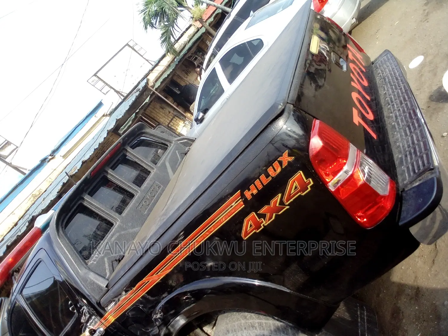 Back Boot Cover Hilux Leather