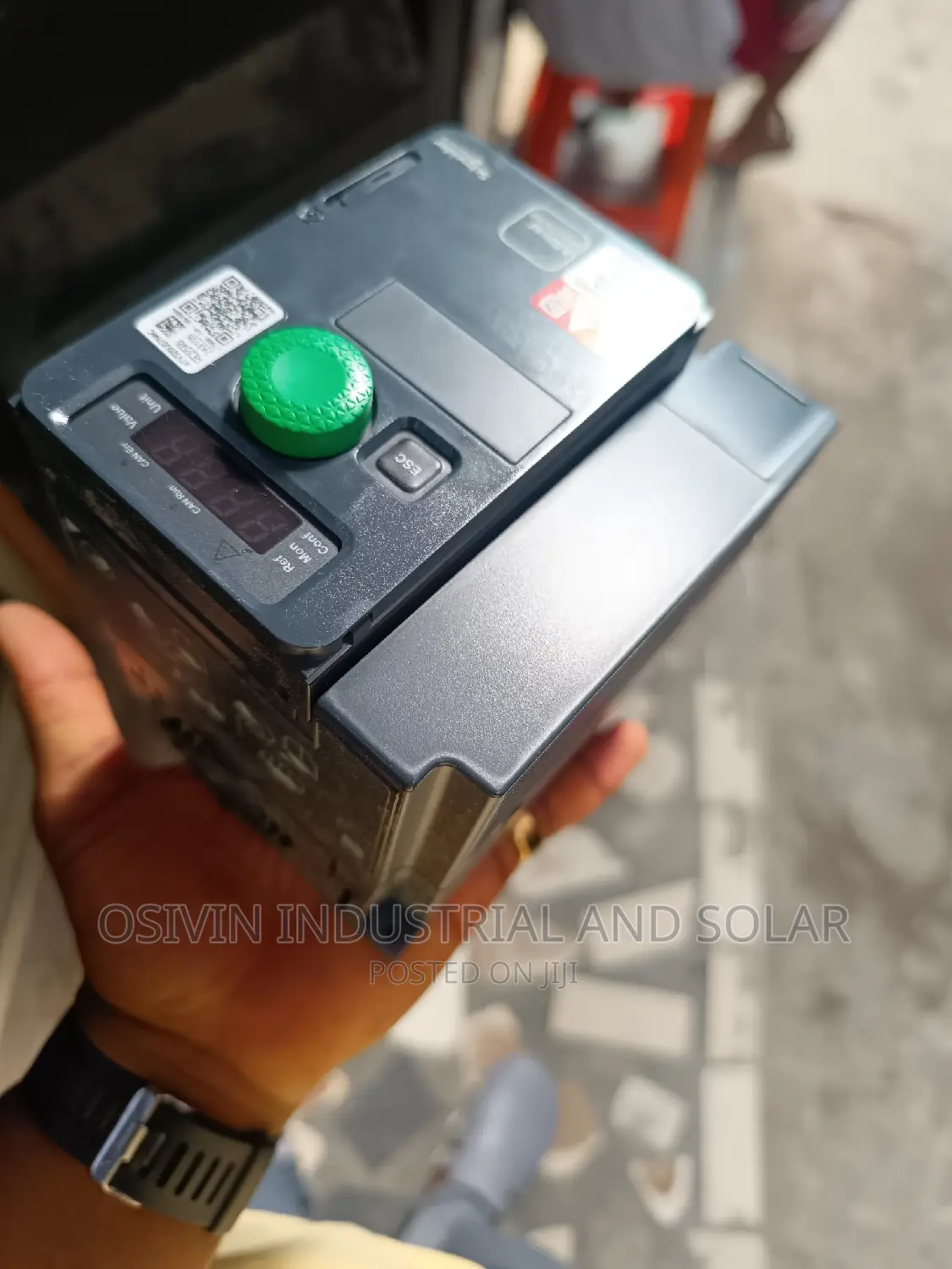 Atv320u07n4c Schneider Speed Drive 0.75kwh 3phase