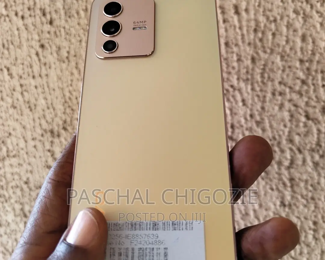 New Vivo V23 5G 128 GB Gold