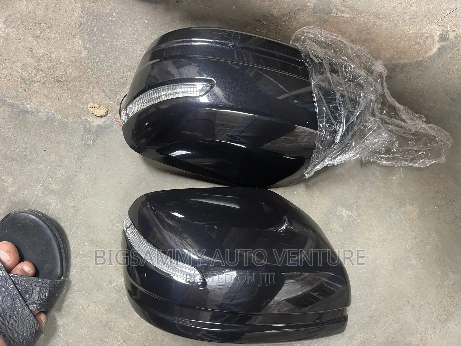 Side Mirror Cover Landcruiser 2022 / 2033