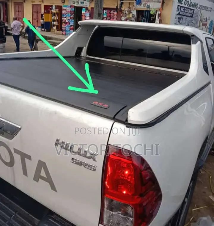 Latest Pick Ups /Hilux Roller Booth Cover