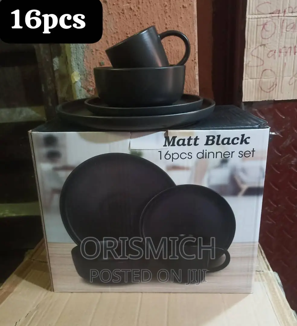 16pcs Black Coloured Dinner Set