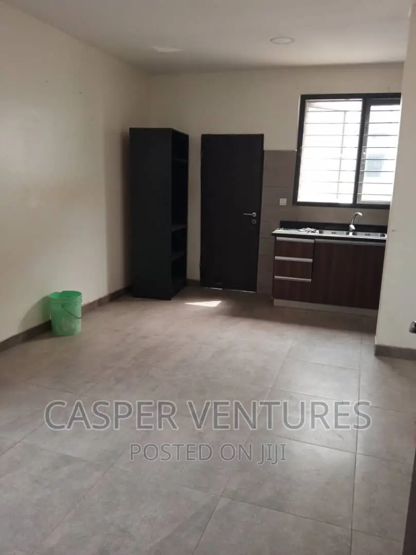 1bdrm Room & Parlour in Igboefon for rent