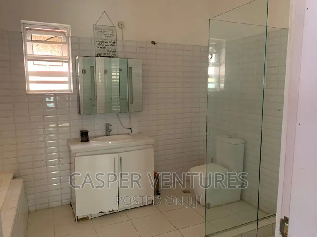 4bdrm Duplex in Osapa for rent